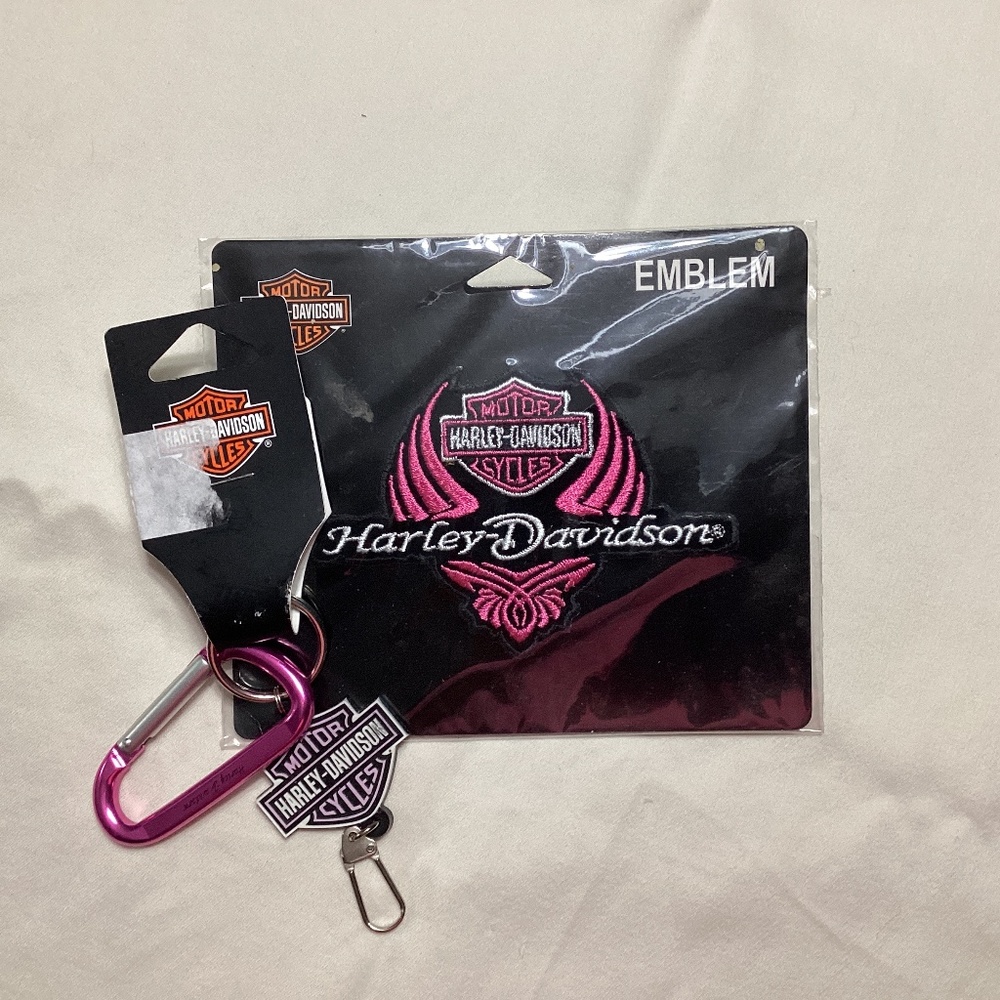 NWT Harley-Davidson Breast Cancer patch and keychain